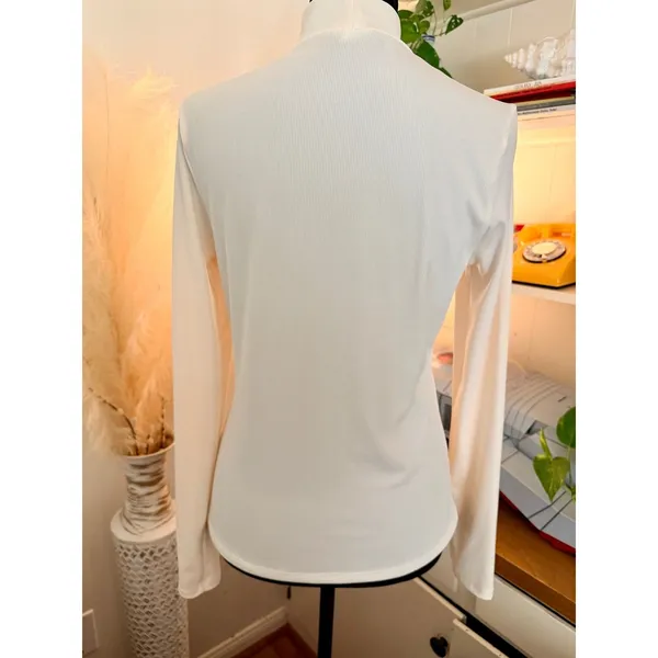 H&M Ivory Ribbed Mock Neck Long Sleeve Top Size Medium - Image 4
