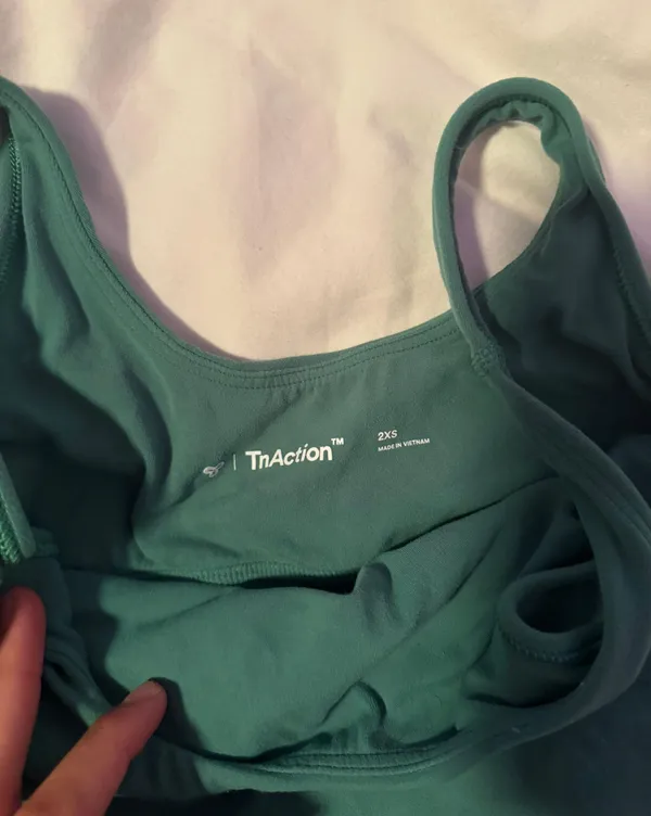 Aritzia TNA Athletic Top - Image 4