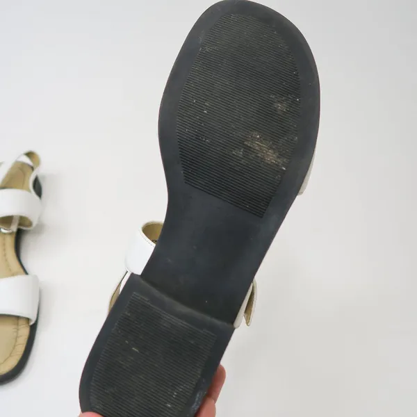 Vintage 90s Cabin Creek White Leather Sandals - Image 11