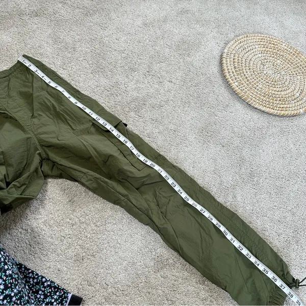 LCKR Women’s Mayday Utility Cargo Pants Nylon Pull On High Rise in Green Army S - Image 14