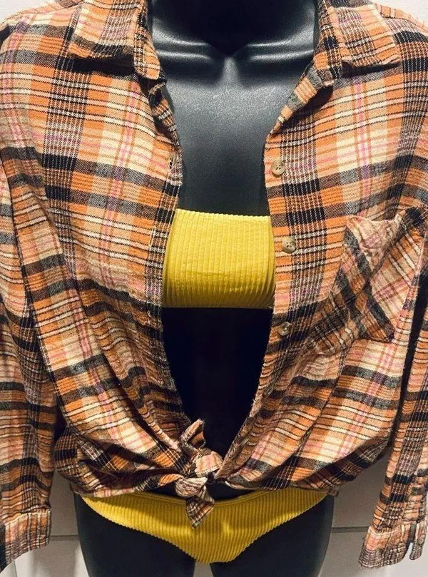 Women’s Billabong Button Up Flannel - Image 6