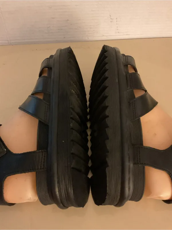 Dr. Martens women black leather platform Blaire platform Blaire sandals US 7 - Image 7