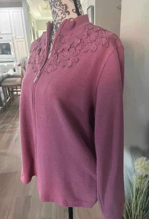 Specification Size Medium Mauve Zip Up Top - Image 2