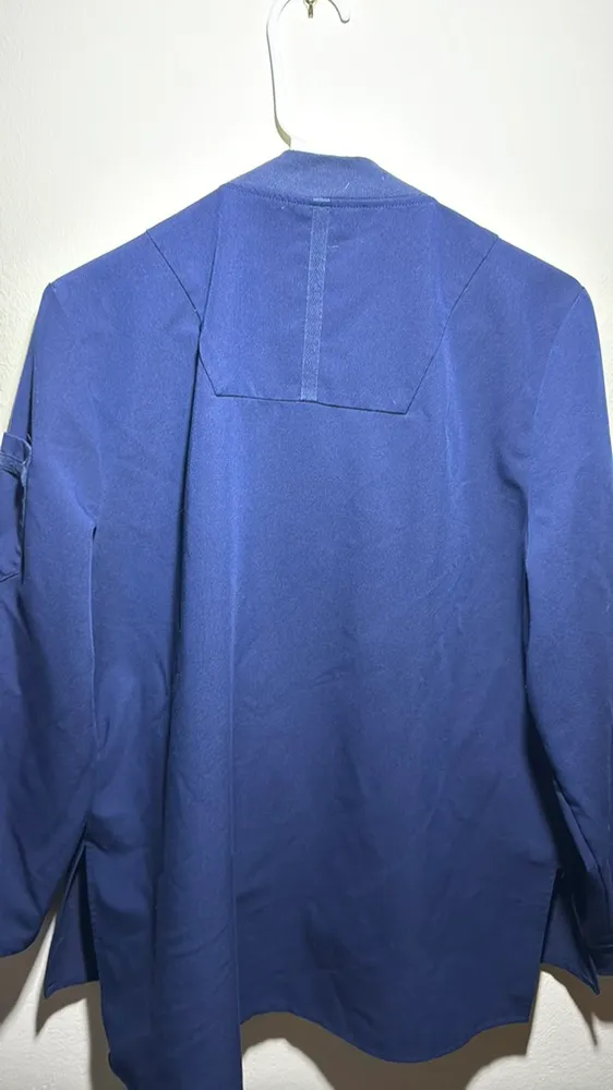 FIGS Bellery Scrub Jacket for Women — 7 Pockets, Bomber-Inspired Fit size Large - Image 8
