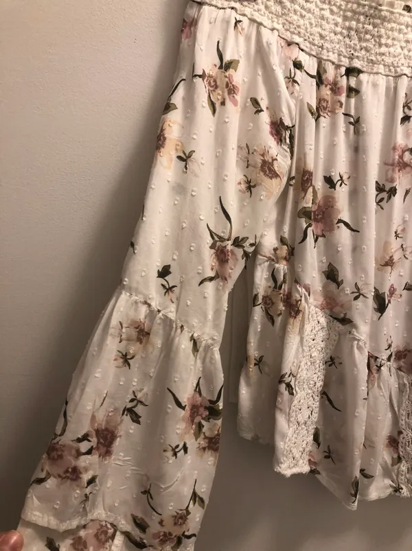 American Eagle Floral Top - Image 2