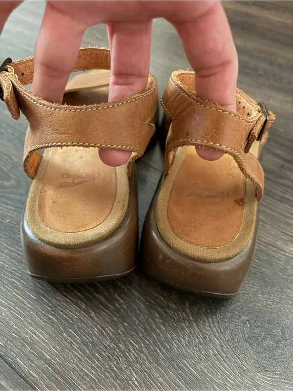 Dansko Lara Leather Strap Comfort Sandal 40 - Image 3