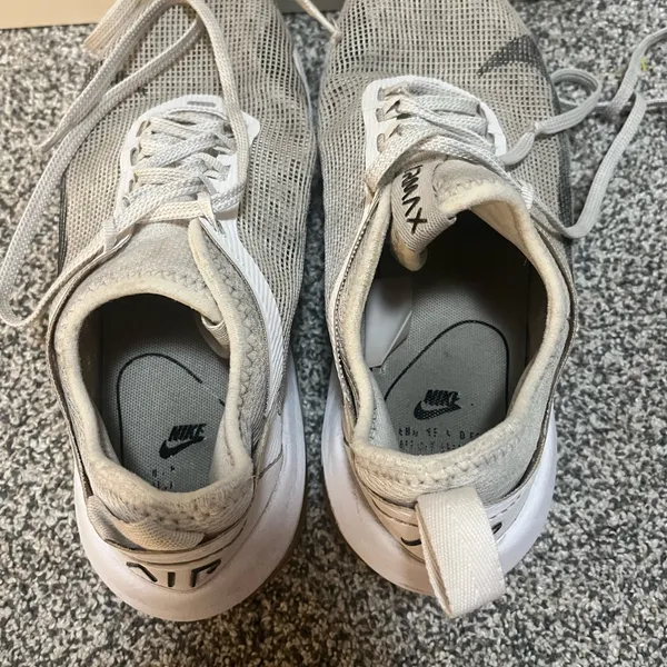 Nike Women's White and Gray Sneakers - Image 4