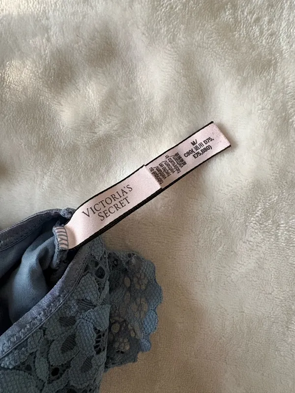Victoria's Secret Bra - Image 3