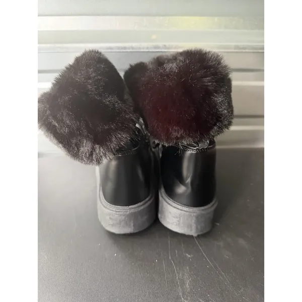 Patent Leather Quilted Black Snow‎ Boots with Fur Size 8.5 B-2 - Image 3