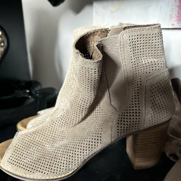 Size 12M Toms Tan Perforated Peep Toe Suede Ankle Booties - Image 3