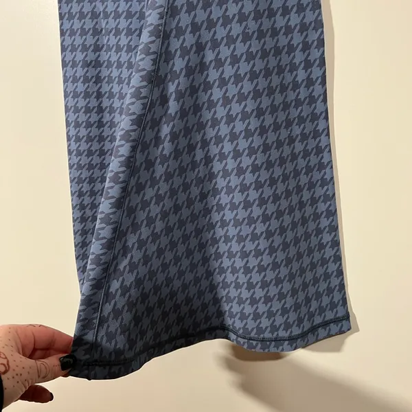 Aerie Crossover Flare Pants in Blue Houndstooth Size Medium Short - Image 5
