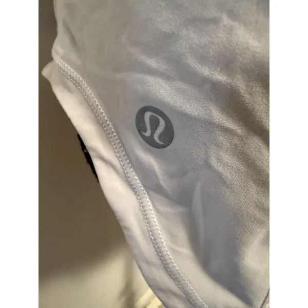Lululemon Sculpt Tank White‎ Size 6 Flaw - Image 4