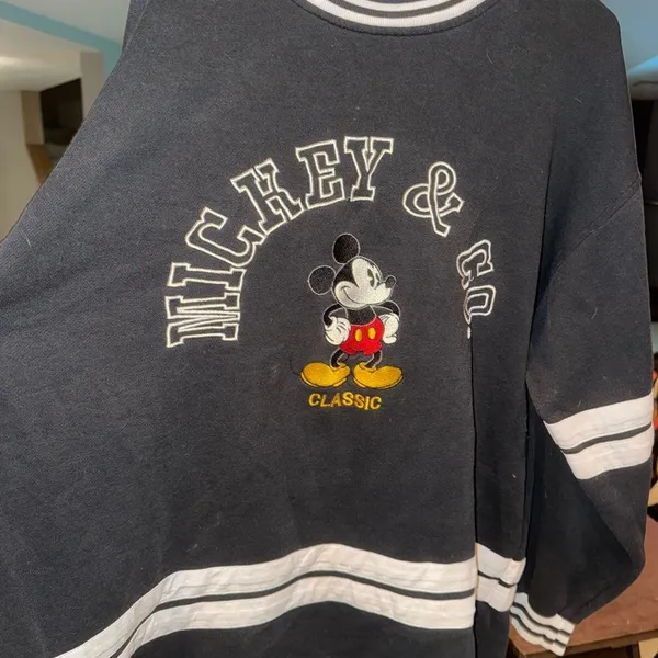VINTAGE Disney Mickey & Co oversized Sweatshirt large 90’s - Image 2