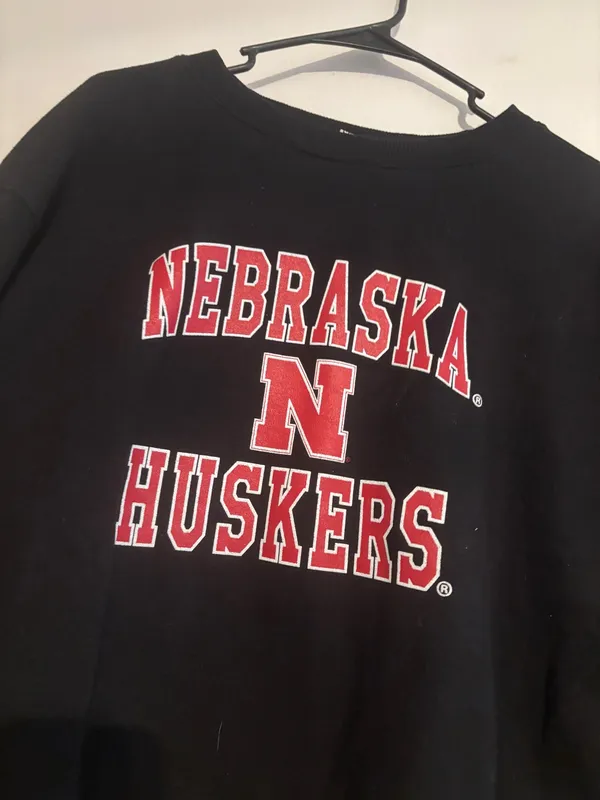Nebraska huskers black crewneck medium - Image 2