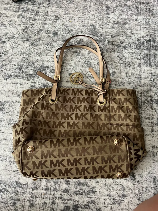 Michael Kors Purse - Image 4