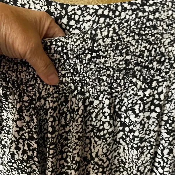 Japna size large high low midi skirt. Wide waist band faux wrap - Image 5