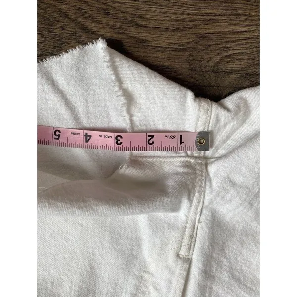 NWOT Womens Levis 501 white cut off denim shorts high rise 2.5in inseam size 32‎ - Image 5