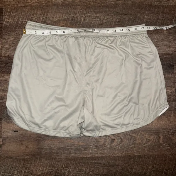 Nike Clemson Grey/Orange Shorts Size XL  - Image 4