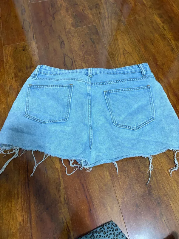 Levi’s 501 Shorts - Image 3