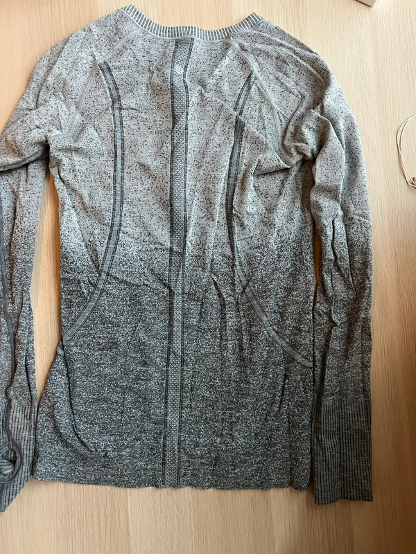 Lululemon Swiftly Tech Long Sleeve - Image 3