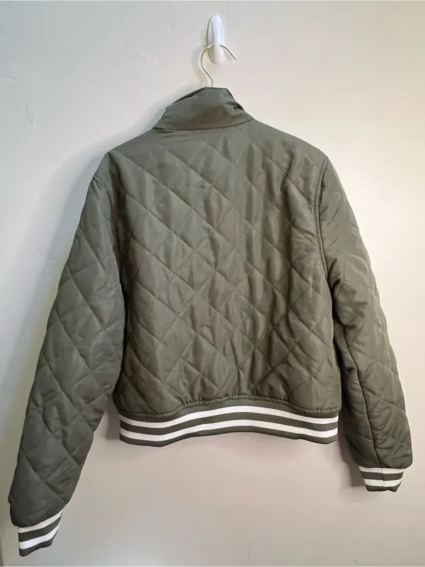 True Religion‎ Olive Quilted Puffer Jacket with Pink Logo Patch - Image 4