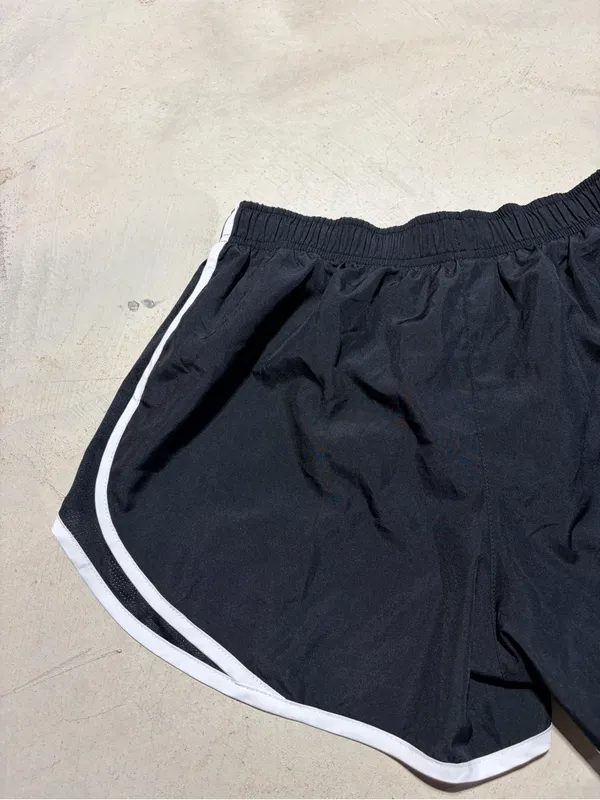 Nike Women’s Black Athletic Shorts Missouri mizzou medium - Image 7
