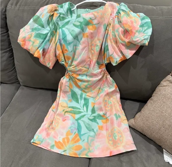 Petal & Pup Natalie Puff Sleeve Mini Dress - Image 3