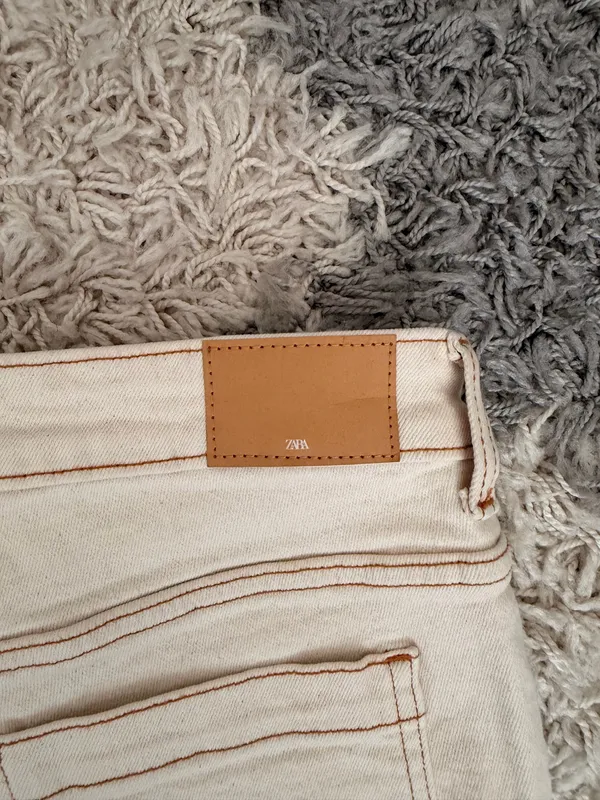 ZARA Flare Jeans - Image 3