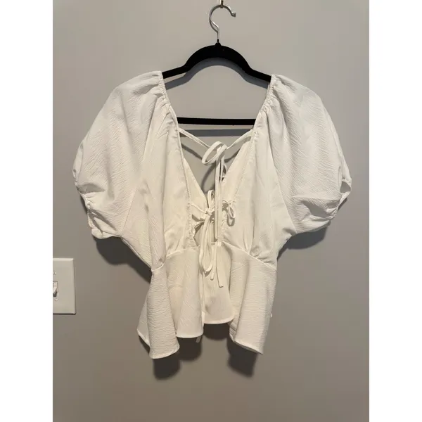 White Textured Puff Sleeve Peplum Tie Front Blouse V-Neck Top - Image 2