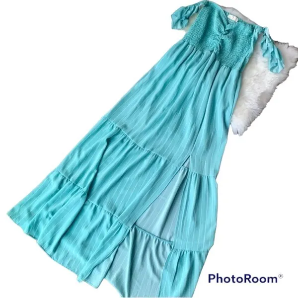 ✨ Red Dress Boutique ABOVE AVERAGE AQUA STRIPE MAXI DRESS✨ - Image 11