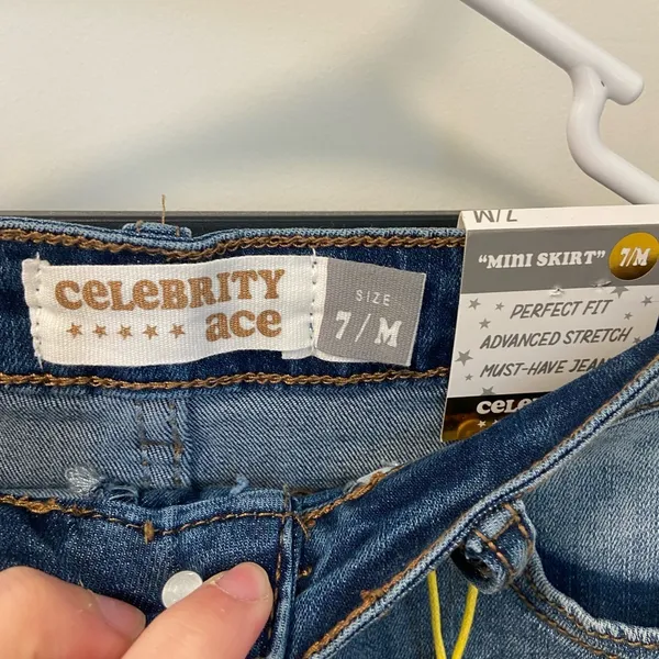 NWT | Celebrity‎ Ace junior’s denim skirt — size 7 - Image 3
