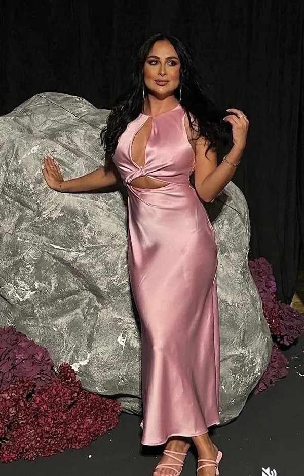 Zara maxi dress midi Light Pink tie knot satin effect wedding party evening - Image 3