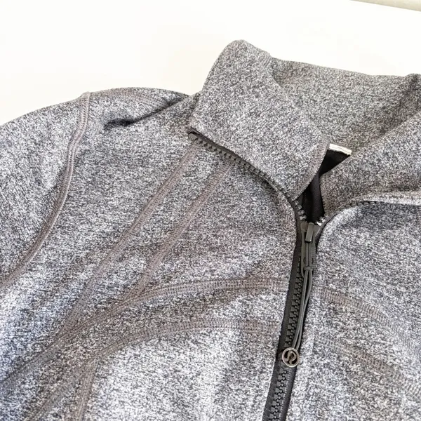 Lululemon‎ Womens Heathered Black Luon Define Jacket Athleisure Zip Up Size 8 - Image 4
