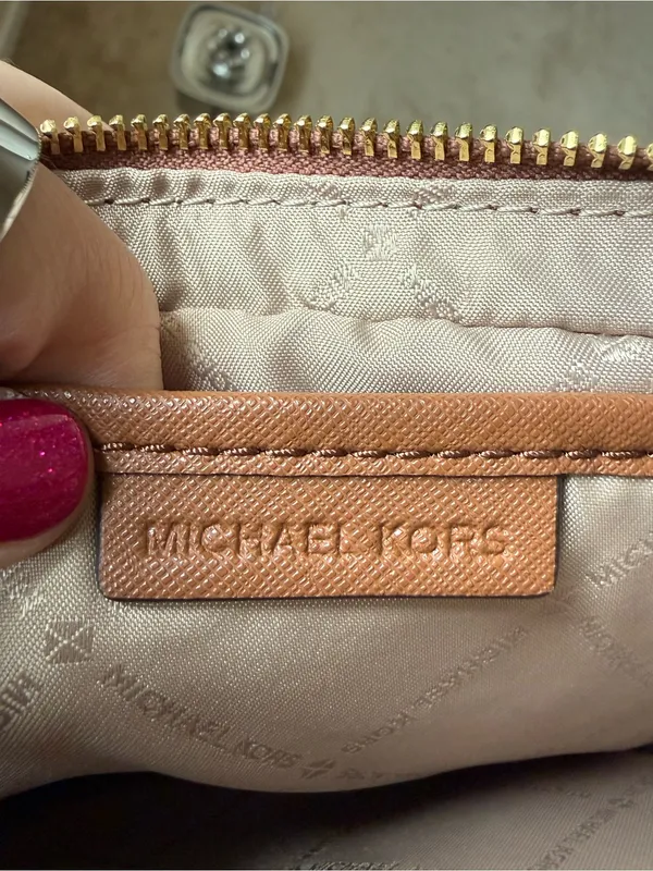 Michael Kors Jet Set Large Printed Logo Crossbody Bag - Image 7