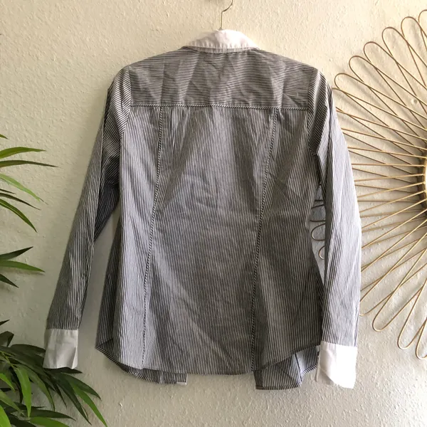 Black and white striped button up shirt long sleeve - Image 2