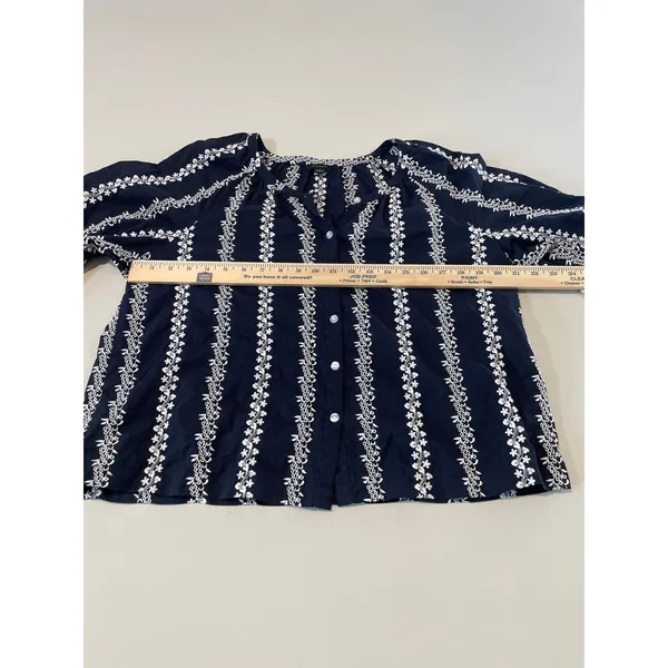 Ann Taylor Factory Navy Blue Embroidered 100% Cotton Button‑Up Top Size L - Image 5