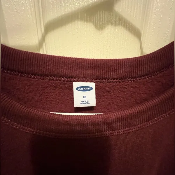 Old Navy Sweatshirt. Size XS. - Image 2
