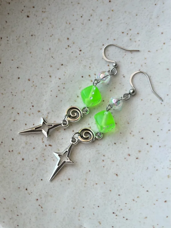 Handmade sparkle star & swirl & dice grunge y2k street style dangle earrings💫🌀💚 - Image 3