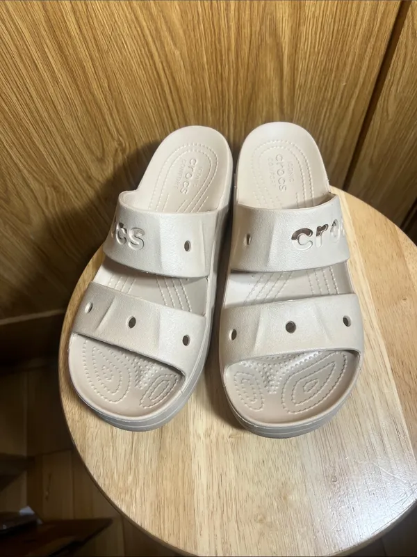 CROCS Kids Beige Slide Sandals - Image 7
