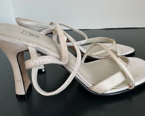 VTG Y2K Strappy BP Satin White Leather Kitten Heel Mule Square Toe Sandal Size 7 - Image 8