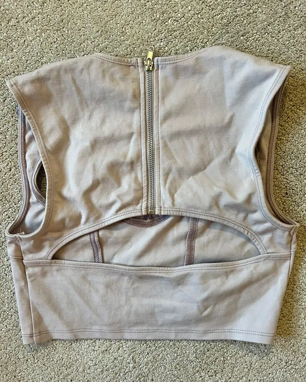 Lilac Sweetheart Crop Top - Image 3