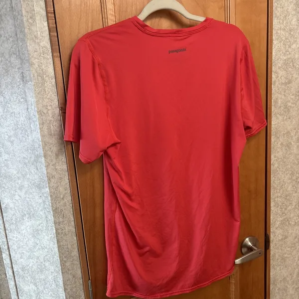 PATAGONIA Gamut‎ Shirt Top Maraschino Red Base Layer Womens Size Large Hiking - Image 4