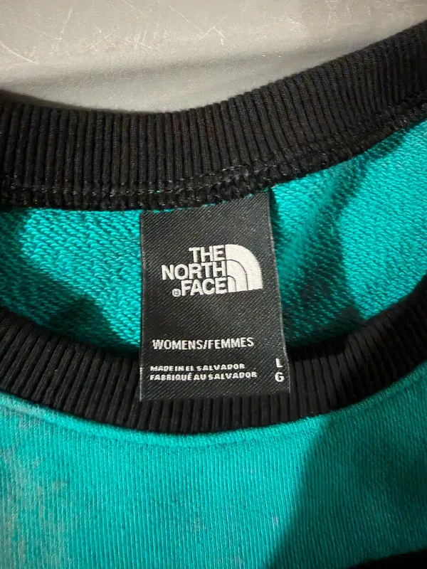North Face short sleeve pullover - Image 3
