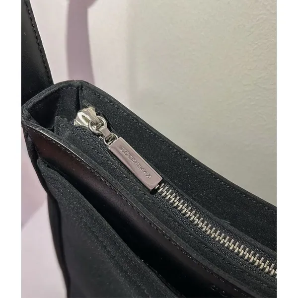 Cole Haan collaborate with Estee’ Lauder shoulder bag. - Image 3