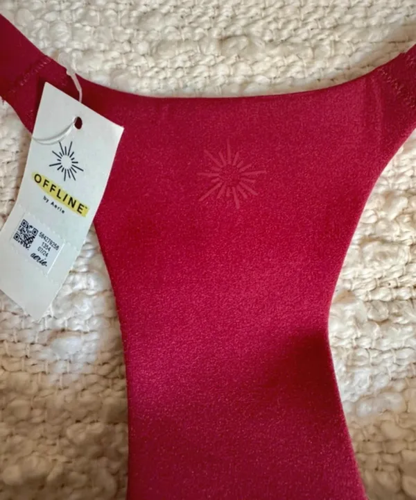 NWT OFFLINE by Aerie Real Me Racerback Sports Bra Tank Size XS Burgundy - Image 3