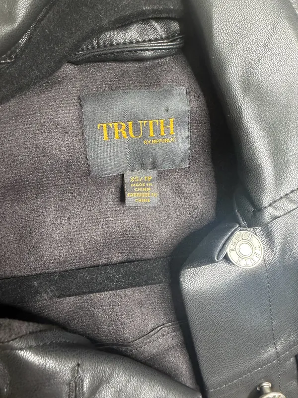 Truth NYC Black faux leather cropped jacket - Image 3