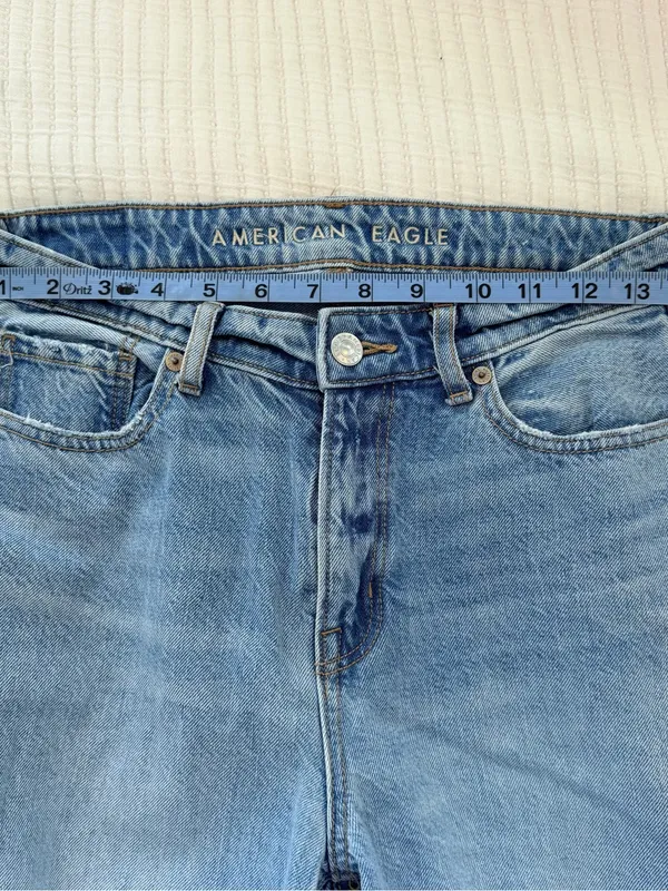 American Eagle Outfitters Women’s Mom Jeans Light Blue Straight Leg Jeans 4 Long - Image 10