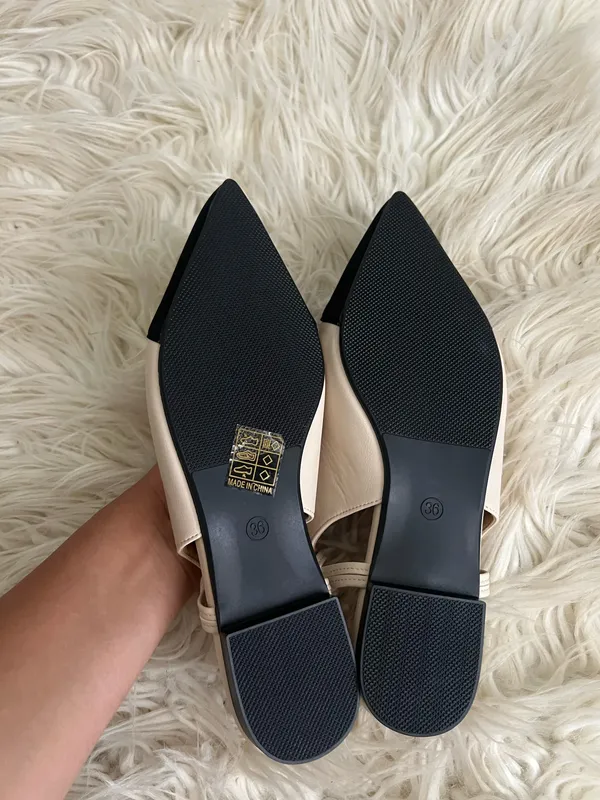 Elegant Black and Cream Women's Slingback Flats - Image 5