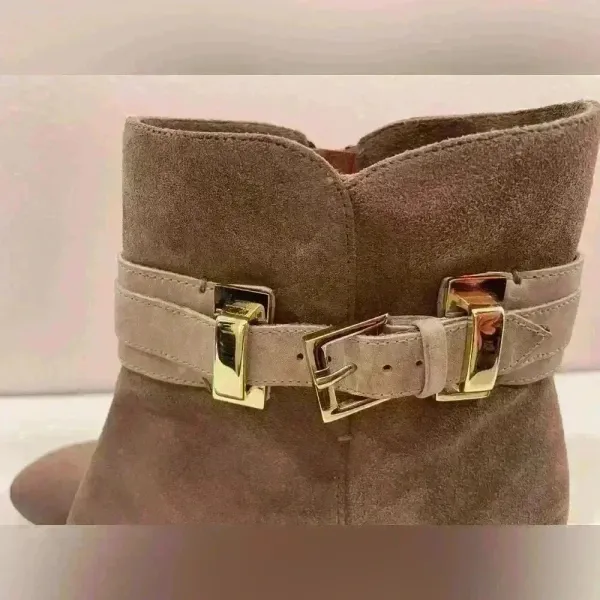 Joan & David Women’s Suede Leather Tan‎ Color Ankle Booties Size 9.5 - Image 6