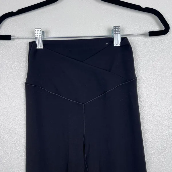 Aerie Offline Real Me‎ Crossover Flare Leggings Black High Waisted Medium - Image 4